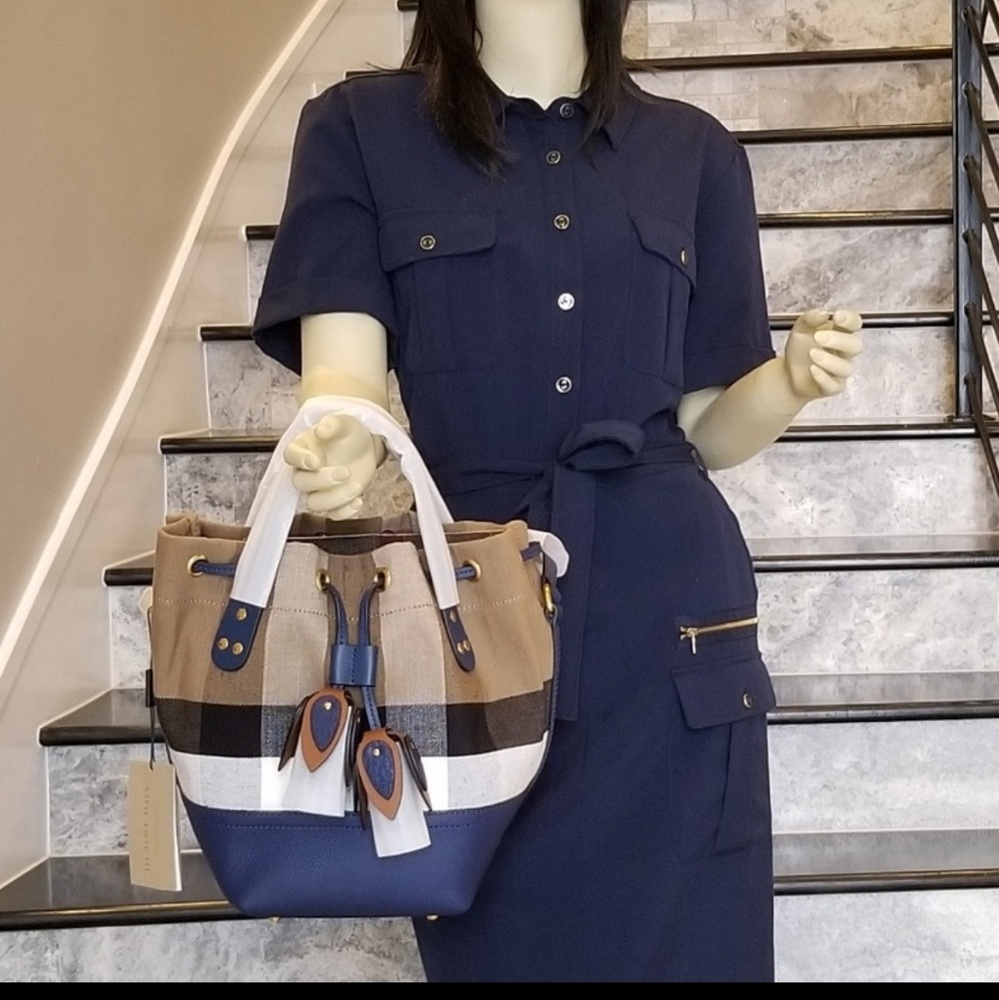 💯%GENUINE BURBERRY HOBO BUCKET BAG